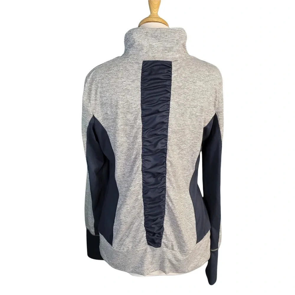 KiwiKate Activewear Long Sleeve Hooded Pullover with Thumbholes Size L